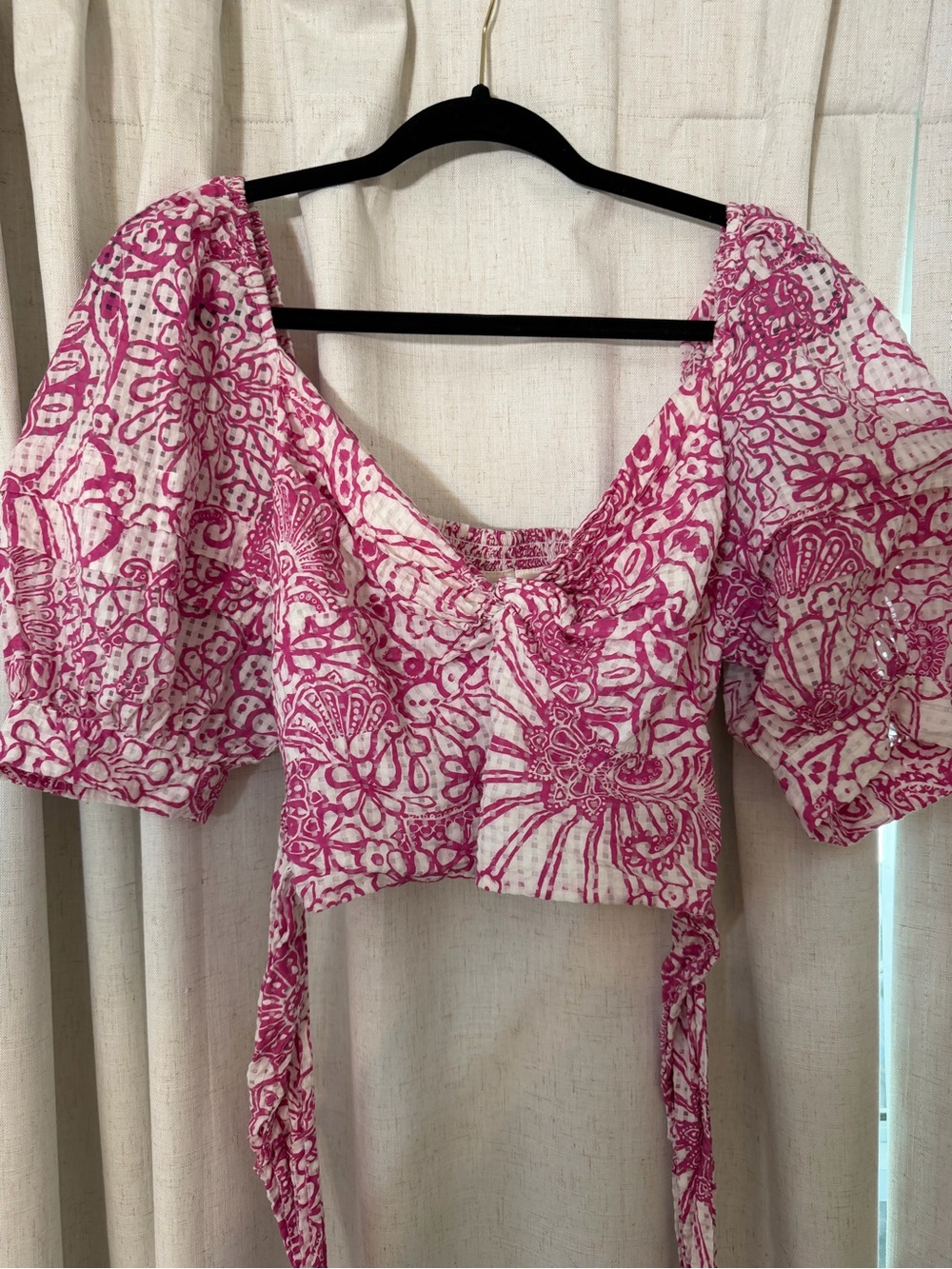 Maeve by Anthropologie Pink and White Floral Puff-Sleeve Crop Top